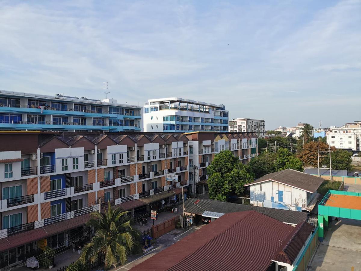 The Sea Bangsaen Hotel Exterior photo